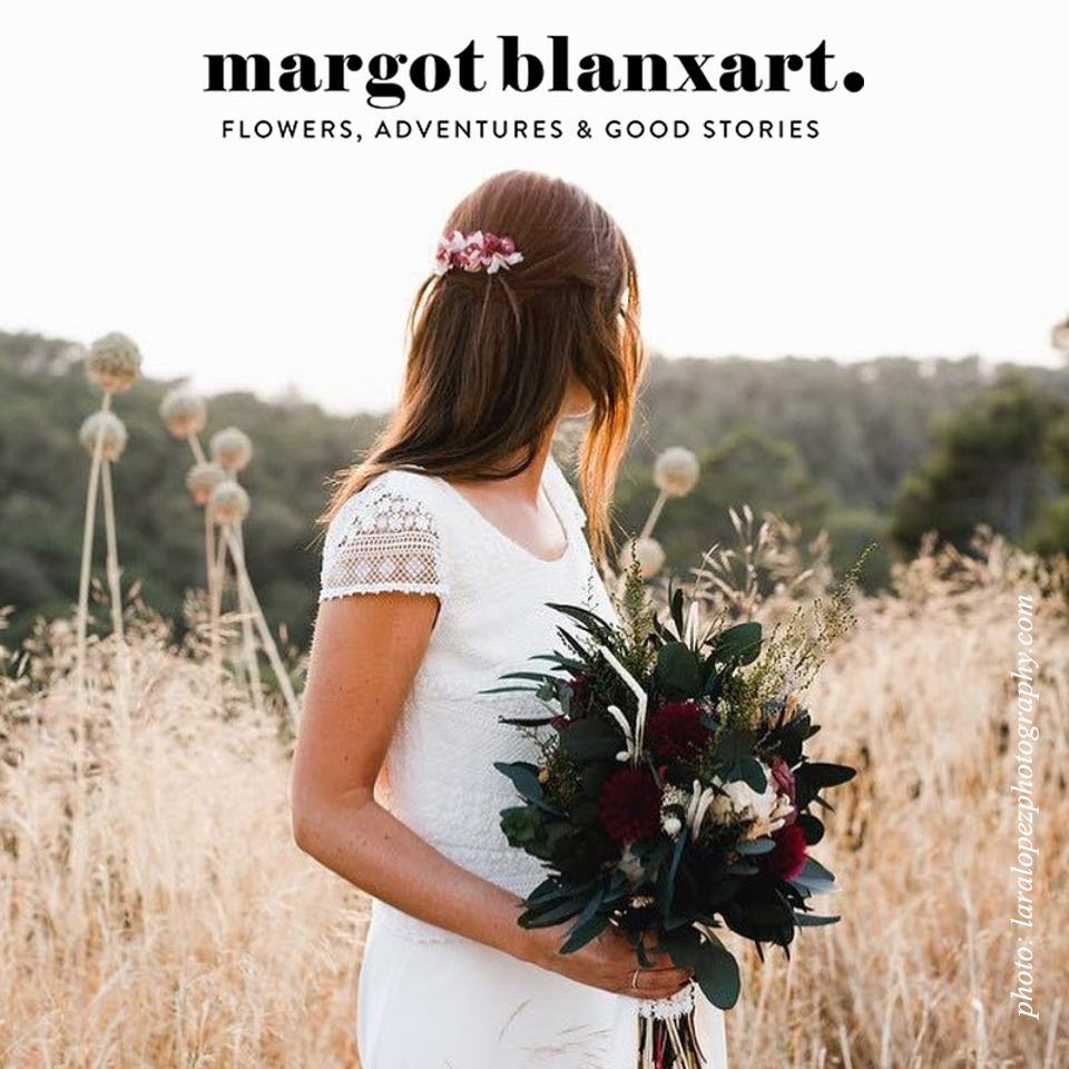 Margot Blanxart offers beautiful floral accessories for weddings and daily style - I designed a branding for her with an elegant but modern look - photo by Lara López Photography